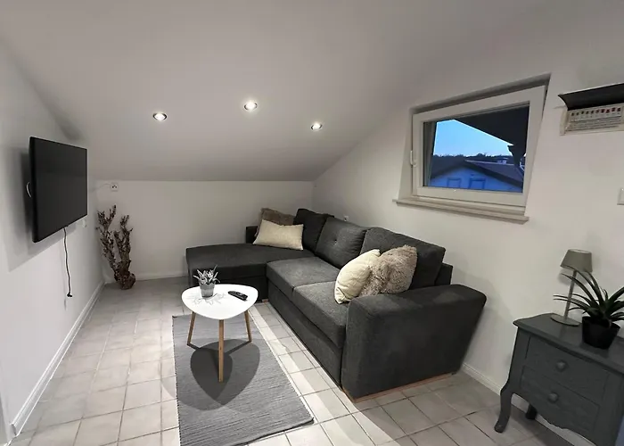 דירה Jackie Dobrinj